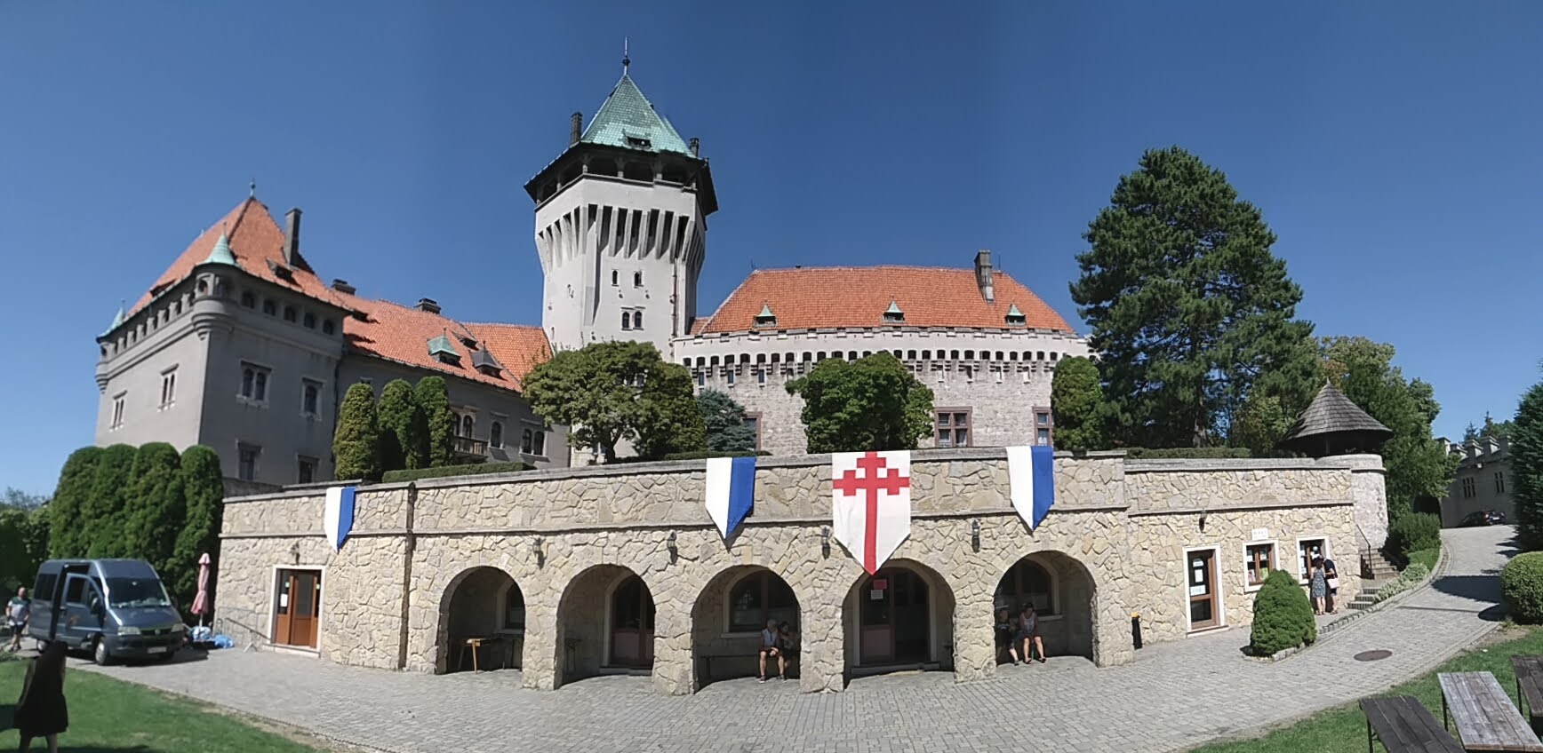 2023. Pozsony, Borostyánkő